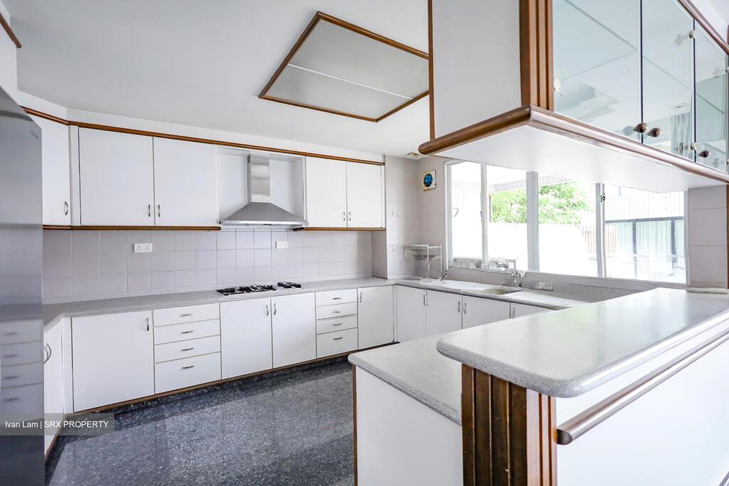Sennett Avenue (D16), Semi-Detached #579139721
